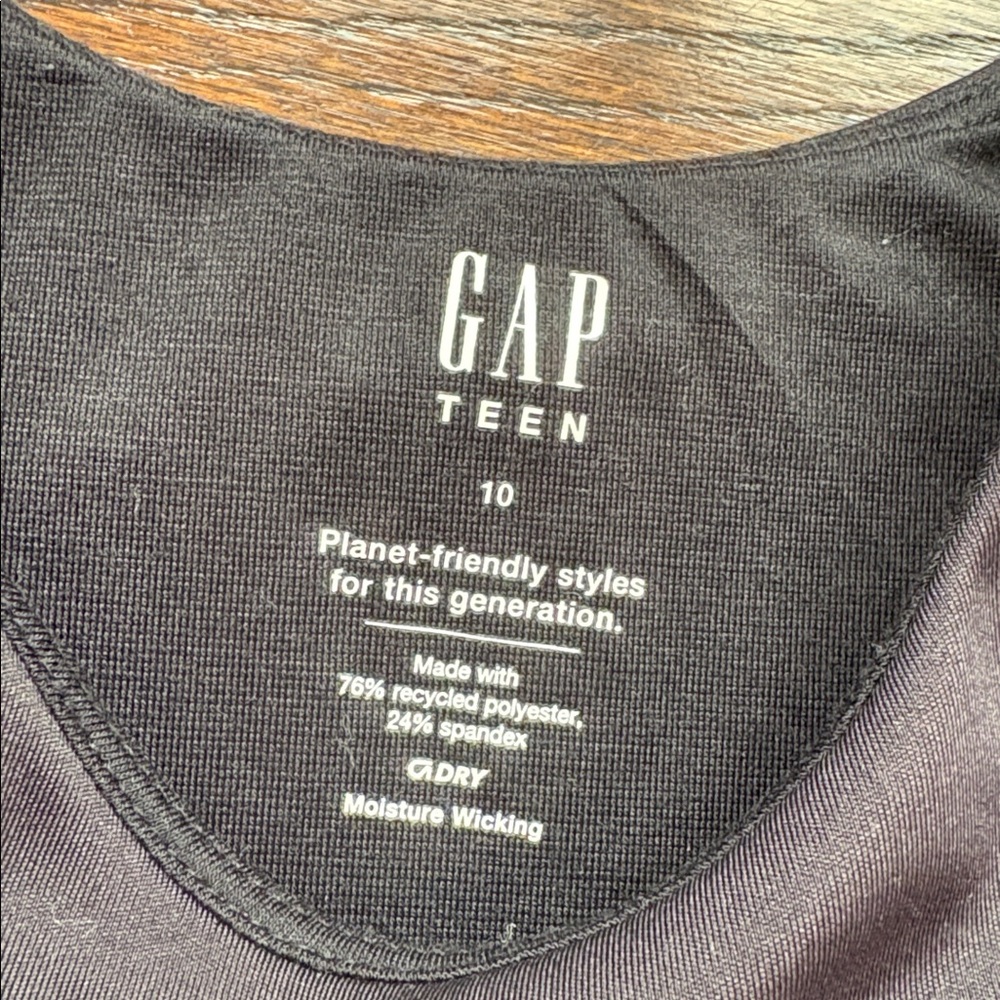 GAP Women's Classic Black Tank Top - Picture 2 of 3